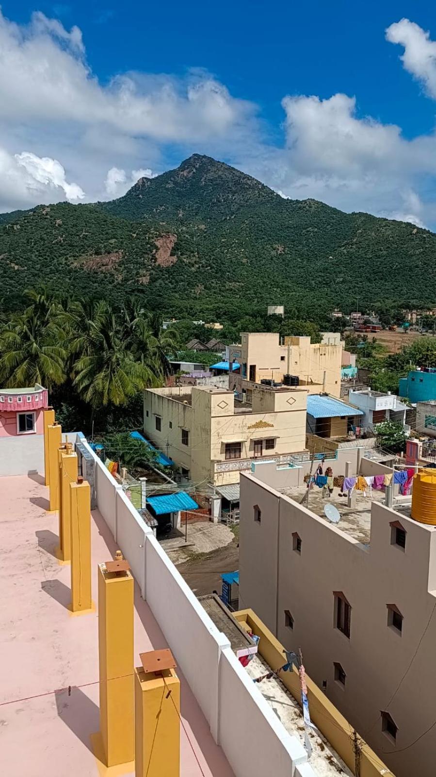 Sathya Guest House Tiruvannāmalai Екстериор снимка